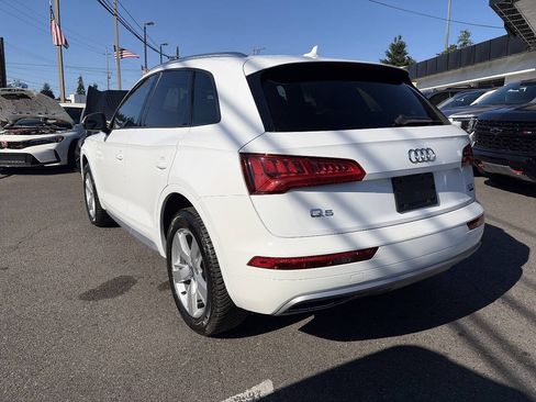 Used 2018 Audi Q5 2.0T Premium AWD/4WD image 3