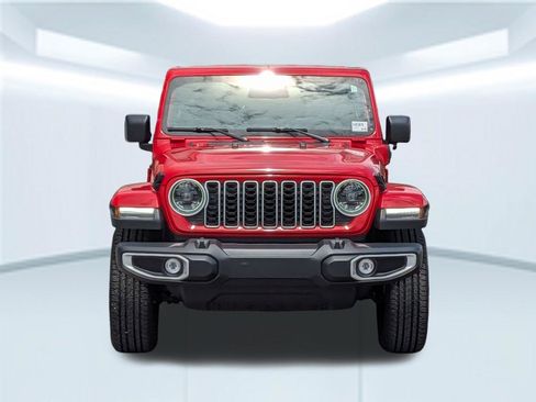 Used 2025 Jeep Wrangler Unlimited Sahara AWD/4WD image 10
