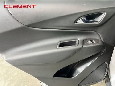 Used 2020 Chevrolet Equinox LT FWD image 27