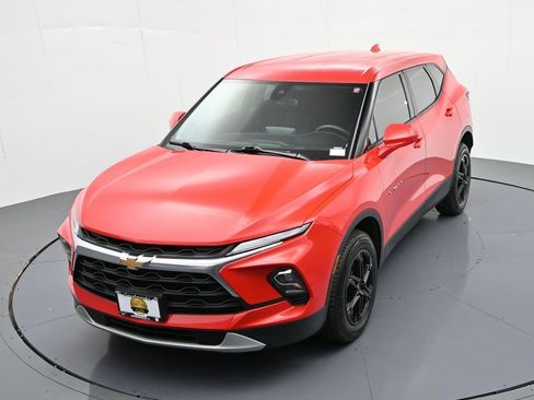 Used 2023 Chevrolet Blazer LT FWD image 24