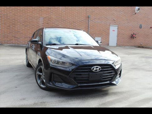 Used 2019 Hyundai Veloster 2.0 image 1