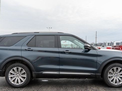 Used 2023 Ford Explorer Limited image 5