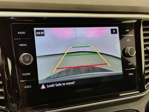Used 2023 Volkswagen Atlas Cross Sport SEL AWD/4WD image 23