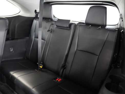 Used 2022 Toyota Highlander Limited AWD/4WD image 7