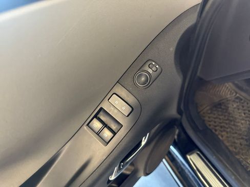 Used 2013 Chevrolet Camaro LS RWD image 17
