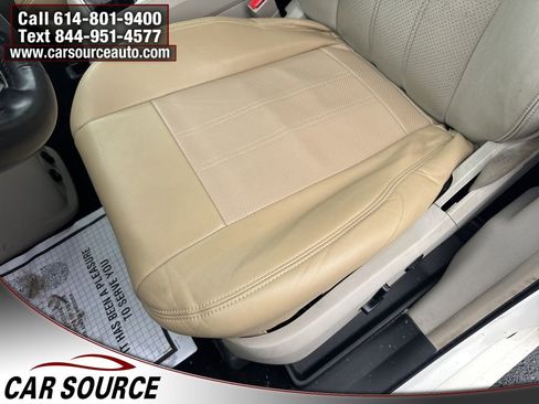 Used 2012 Chrysler Town & Country Touring w/ Entertainment Group #1 image 17