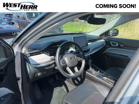 Used 2022 Jeep Compass Limited AWD/4WD image 5