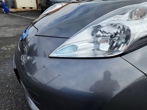 Used 2015 Nissan Leaf S w/ Charge Package image 32