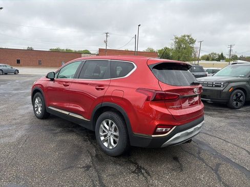 Used 2019 Hyundai Santa Fe SE w/ Cargo Package AWD/4WD image 5