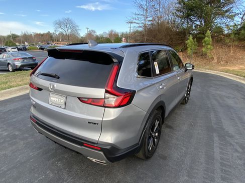 Used 2024 Honda CR-V Sport image 5