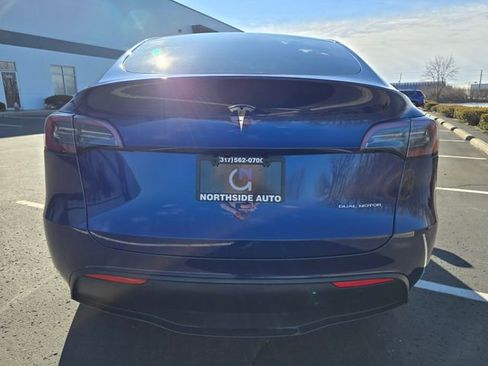 Used 2025 Tesla Model Y Long Range image 9
