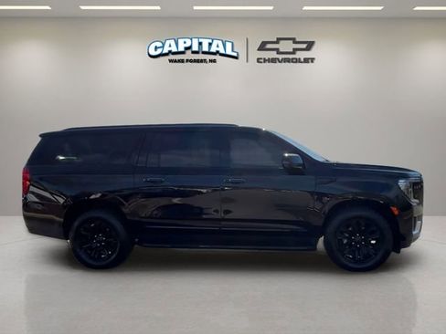 Used 2022 GMC Yukon XL Denali image 6