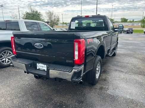 Used 2024 Ford F250 XL w/ FX4 Off-Road Package AWD/4WD image 6