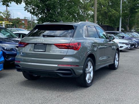 Used 2024 Audi Q3 2.0T Premium AWD/4WD image 3