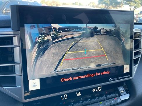 Used 2023 Toyota Tundra Limited image 24