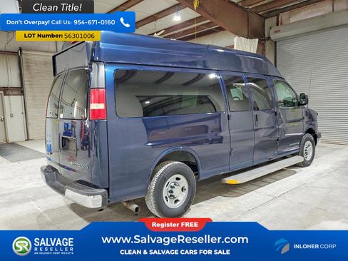 Used 2013 Chevrolet Express 3500 LT w/ LT Preferred Equipment Group RWD image 4