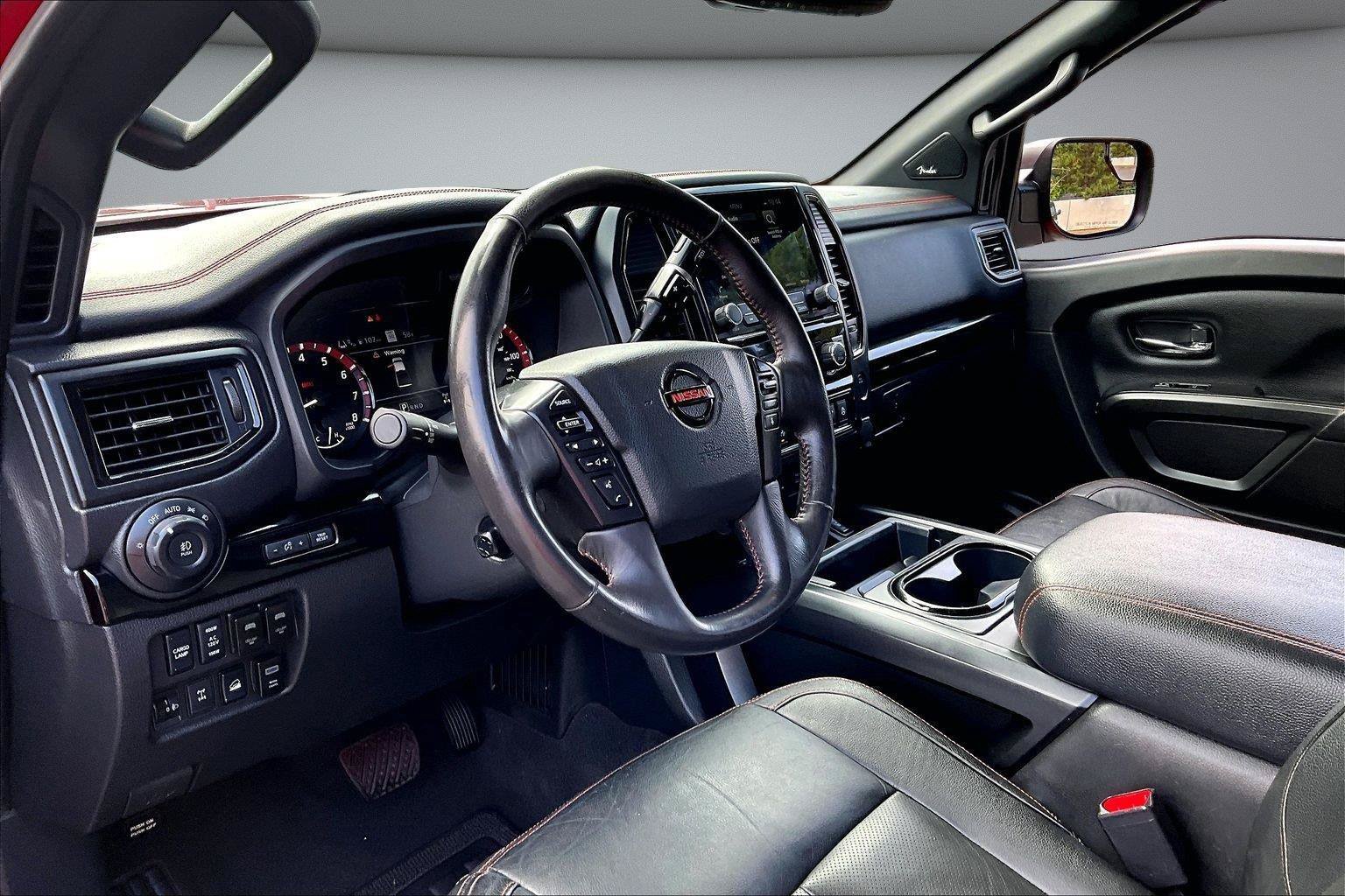 Used 2021 Nissan Titan PRO-4X w/ Pro-4x Convenience Package AWD/4WD image 19