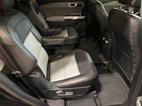 Used 2023 Ford Explorer XLT w/ Equipment Group 202A image 20