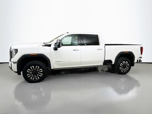Used 2025 GMC Sierra 2500 Denali Ultimate w/ LPO, GMC Protection Package AWD/4WD image 6