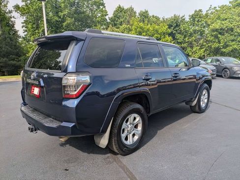Used 2021 Toyota 4Runner SR5 RWD image 4