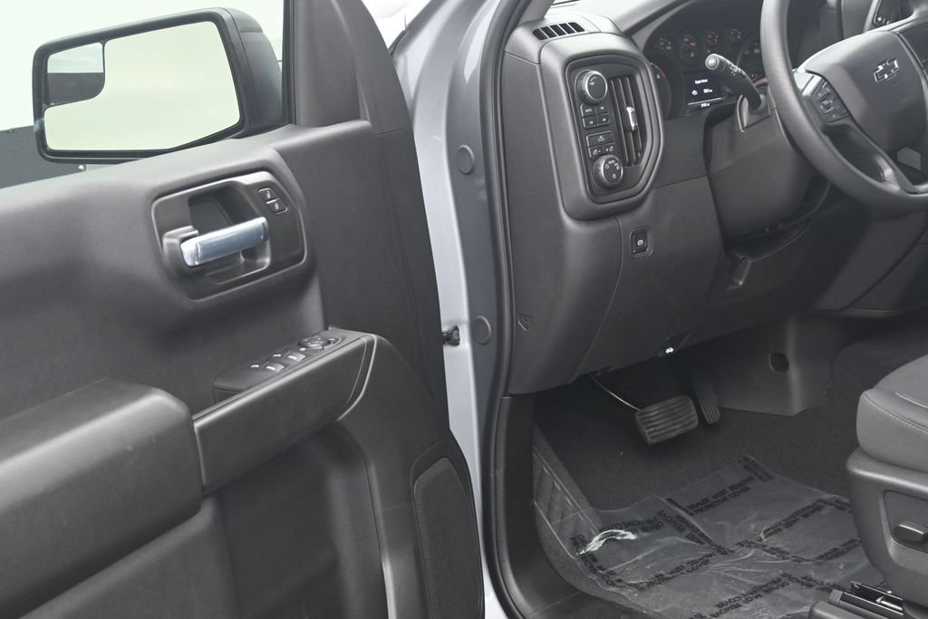 Used 2026 Chevrolet Silverado 1500 Custom Trail Boss AWD/4WD image 10