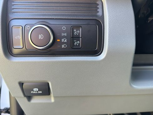 New 2025 Ford F350 XL w/ XL Chrome Package image 18