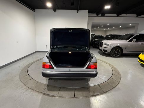 Used 1990 Mercedes-Benz 300 CE Coupe image 10