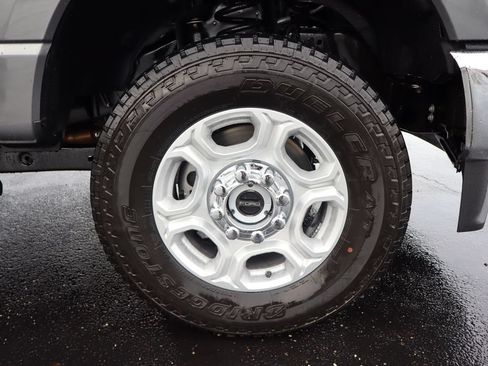 New 2026 Ford F350 XLT w/ FX4 Off-Road Package AWD/4WD image 11