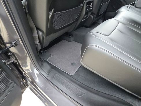 New 2025 Jeep Grand Cherokee Limited w/ Black Appearance Package AWD/4WD image 19