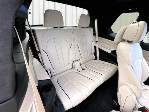 Used 2019 BMW X7 xDrive40i w/ Premium Package image 26