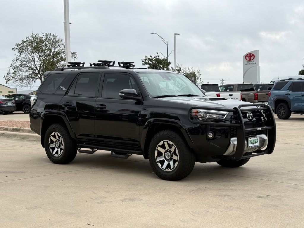 Used 2021 Toyota 4Runner TRD Off-Road Premium w/ Moonroof Package AWD/4WD image 6