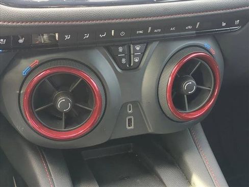 Used 2021 Chevrolet Blazer RS w/ Enhanced Convenience Package image 15