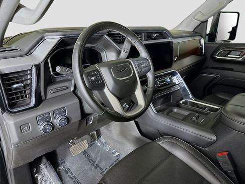 Used 2024 GMC Sierra 2500 Denali w/ Denali Reserve Package image 11