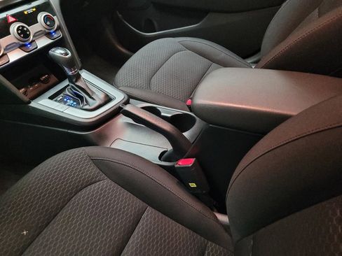 Used 2019 Hyundai Elantra SE w/ Cargo Package image 26