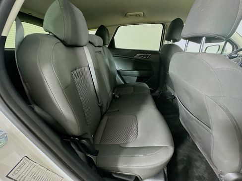 Used 2023 Kia Sportage LX FWD image 37