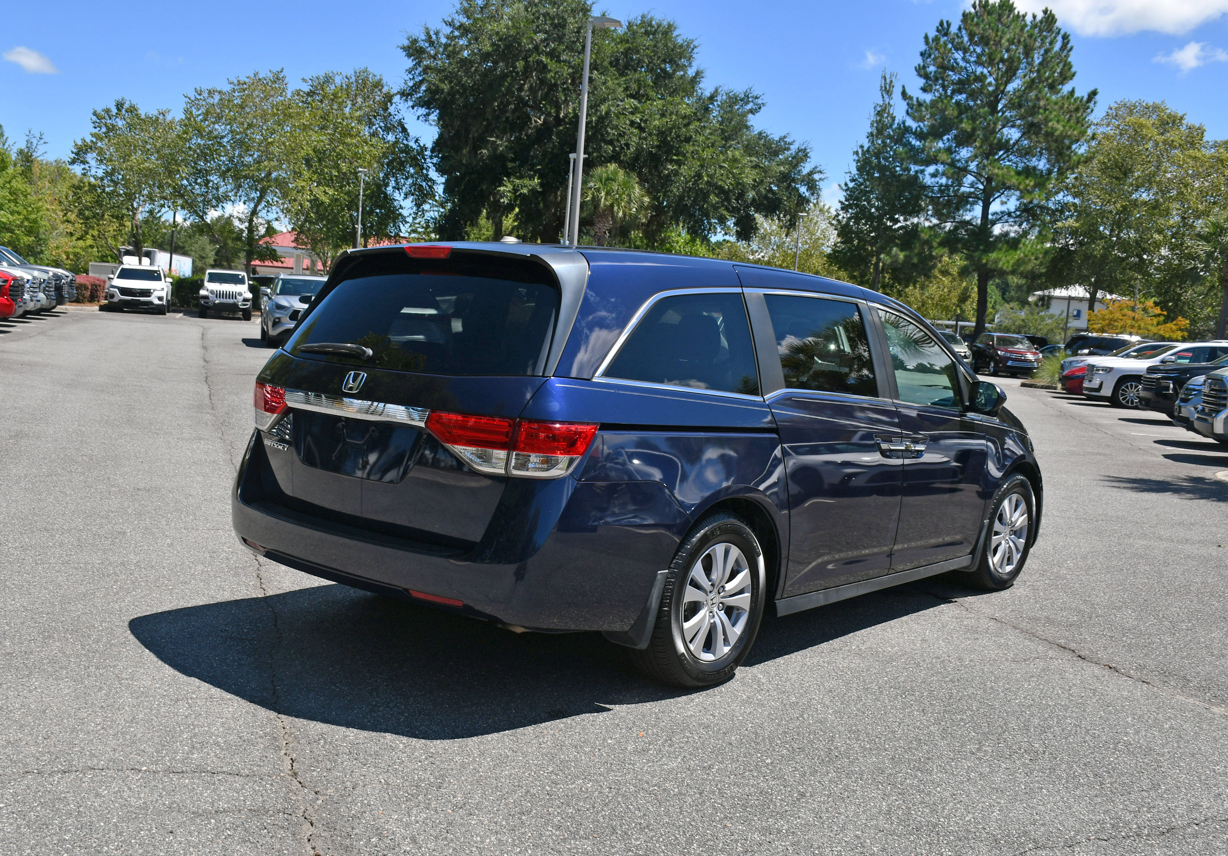 Used 2017 Honda Odyssey EX-L image 4
