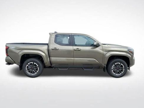 New 2026 Toyota Tacoma TRD Sport AWD/4WD image 2
