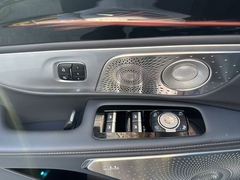 New 2025 Lincoln Nautilus Reserve image 9