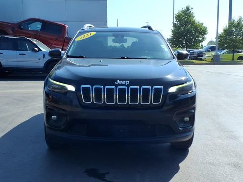 Used 2021 Jeep Cherokee Latitude Lux AWD/4WD image 2