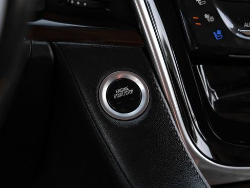 Used 2018 Cadillac Escalade Luxury RWD image 20