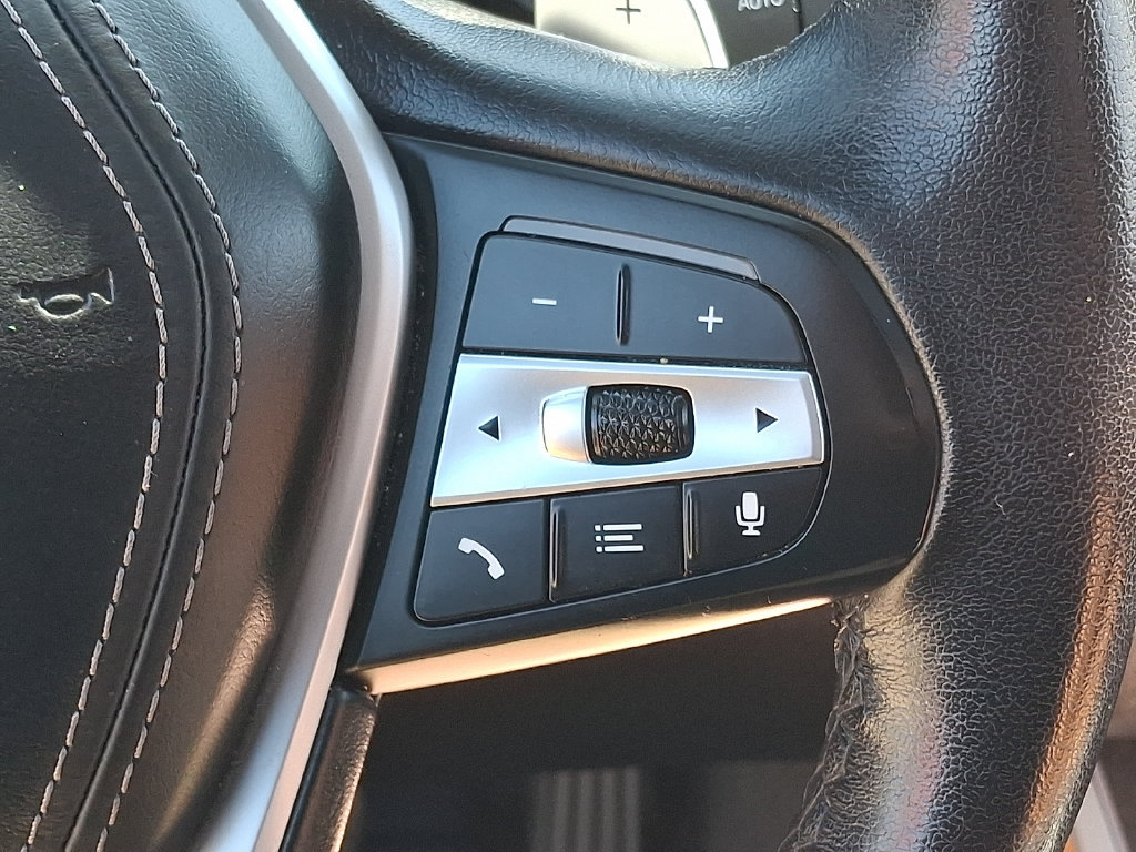 Used 2022 BMW X5 xDrive40i AWD/4WD image 27