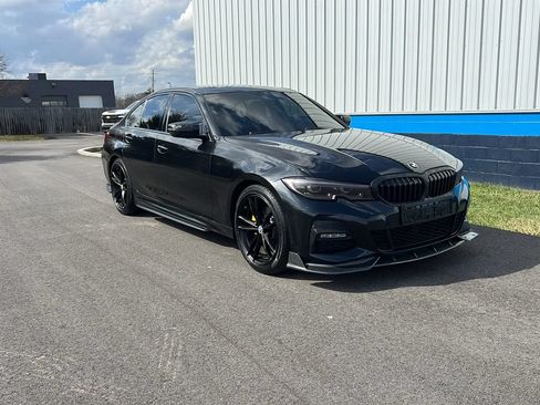 Used 2021 BMW 330i xDrive Sedan w/ M Sport Package AWD/4WD image 3