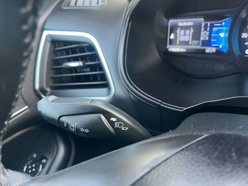 Used 2023 Ford Edge Titanium image 35