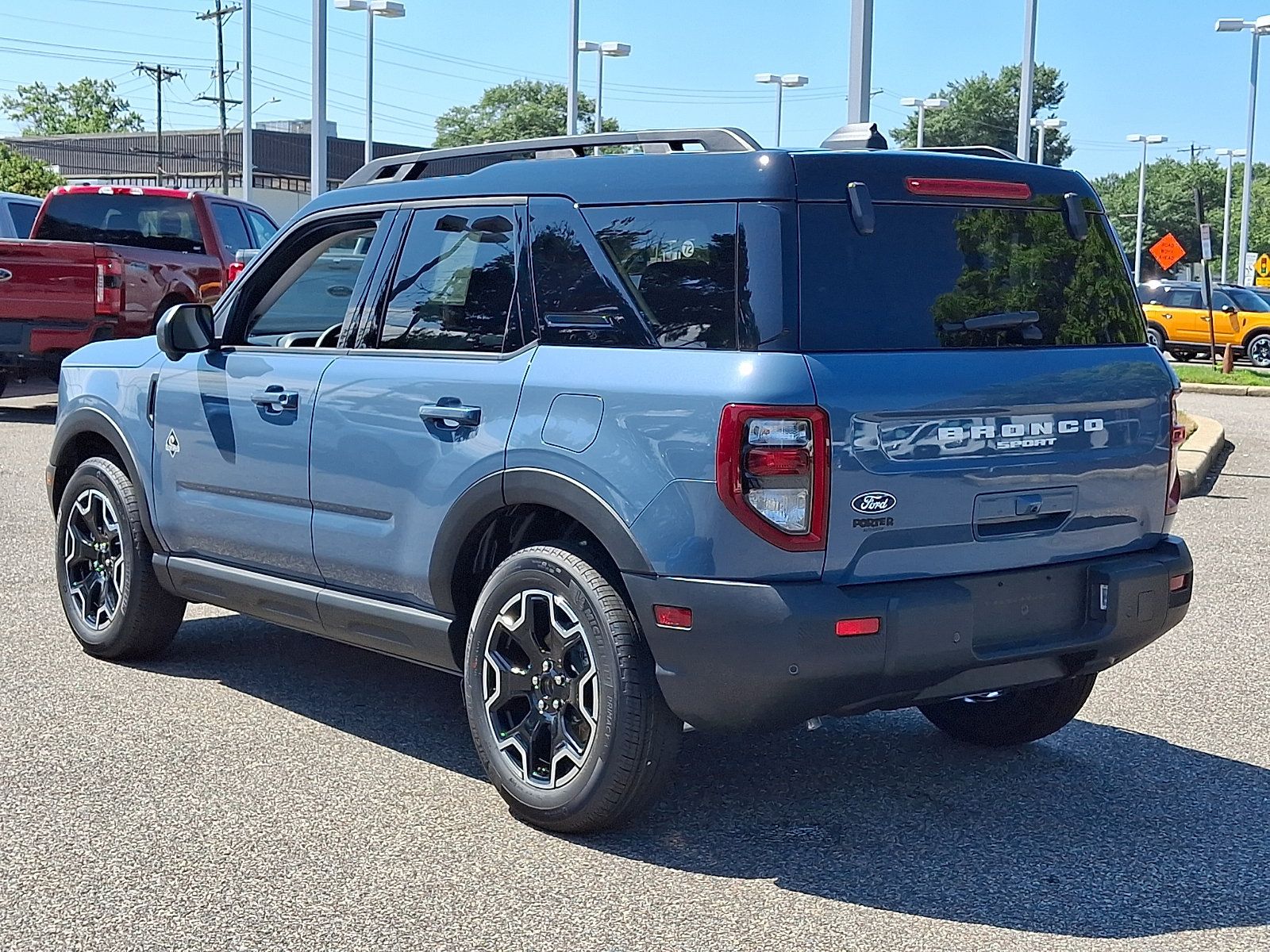 New 2026 Ford Bronco Sport Outer Banks w/ Outer Banks Tech Package+ AWD/4WD image 4