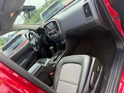 Used 2017 Chevrolet Colorado Z71 RWD image 16