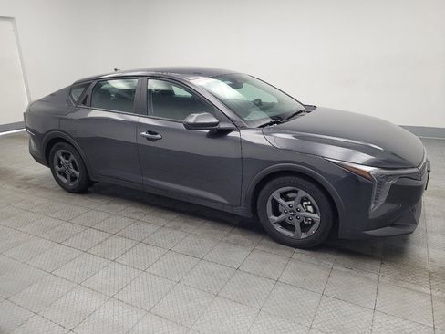 Used 2025 Kia K4 FWD image 11