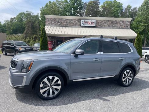 Used 2020 Kia Telluride S AWD/4WD image 1