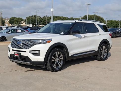Used 2020 Ford Explorer Platinum w/ Premium Technology Package AWD/4WD image 10