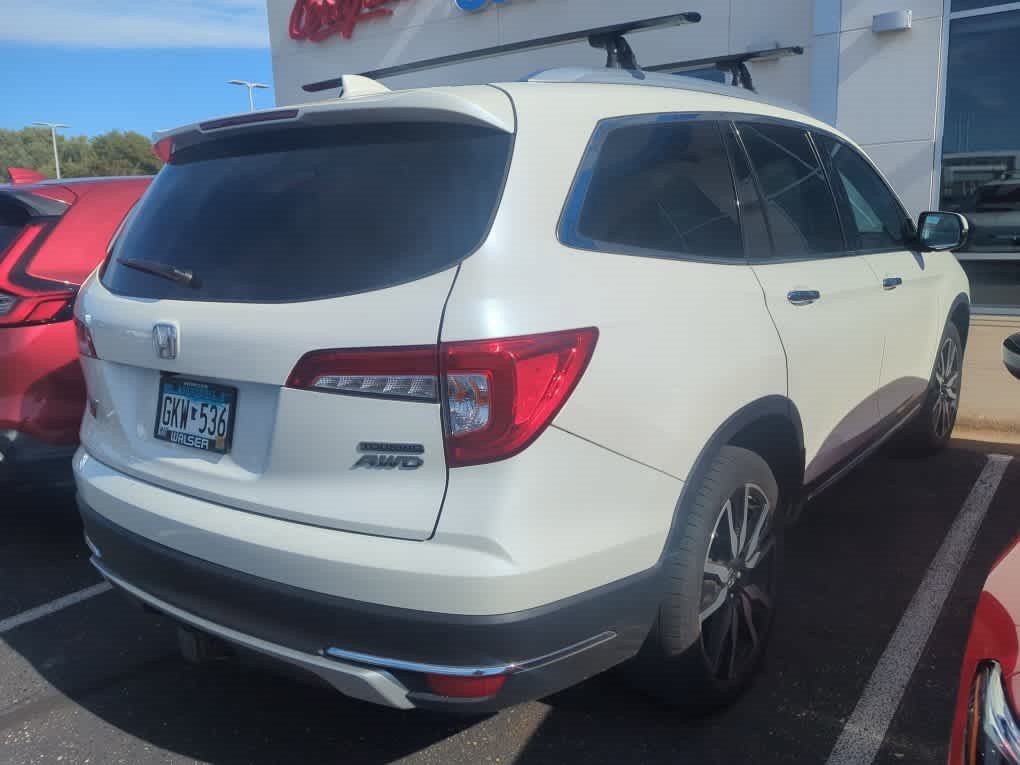 Used 2019 Honda Pilot Touring image 3