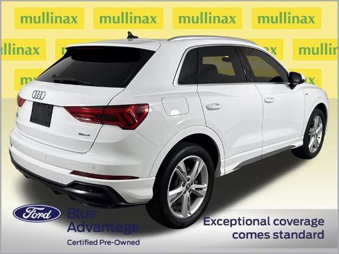 Used 2020 Audi Q3 2.0T Premium w/ Convenience Package AWD/4WD image 4